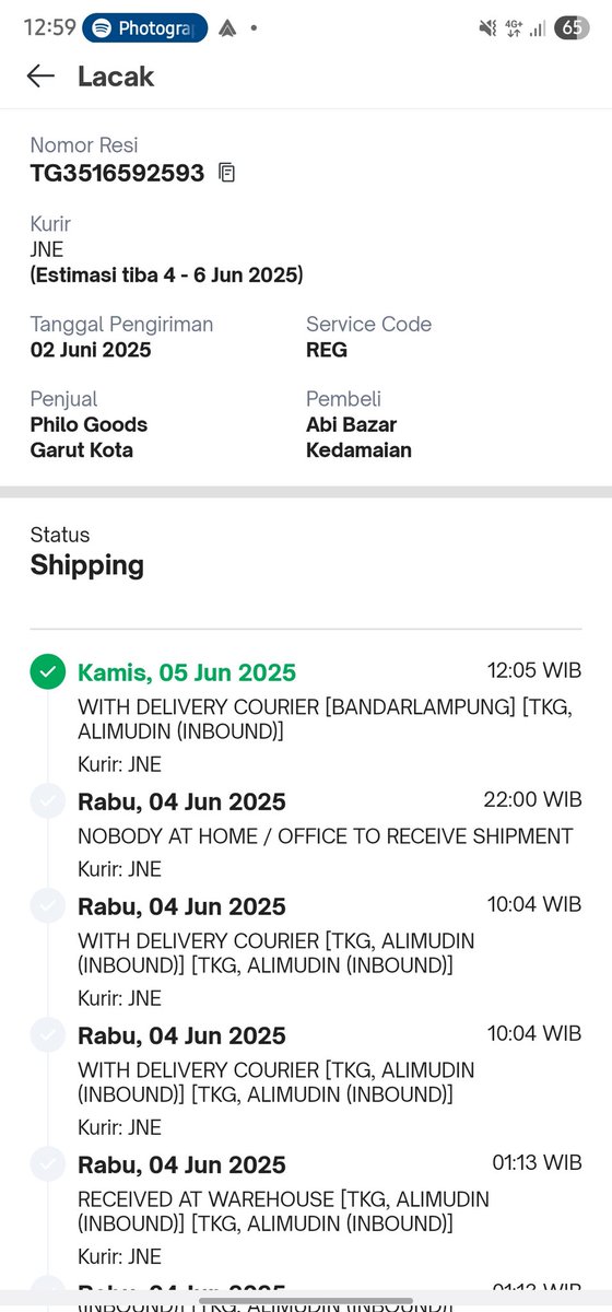 Tuh kan kebiasaan kurir <a href="/JNE_ID/">JNE Express</a> <a href="/JNECare/">JNE Customer Care</a> Bandar Lampung tukang boong, males nganter tapi nyalahin customer. Perlu sy tunjukin bukti CCTV kalo jam 22 semalem saya di rumah, ga ada 1 pun kurir yg dateng, manggil, maupun ngebel rumah saya? Ini udah berkali2 loh layanan YES ky gini.