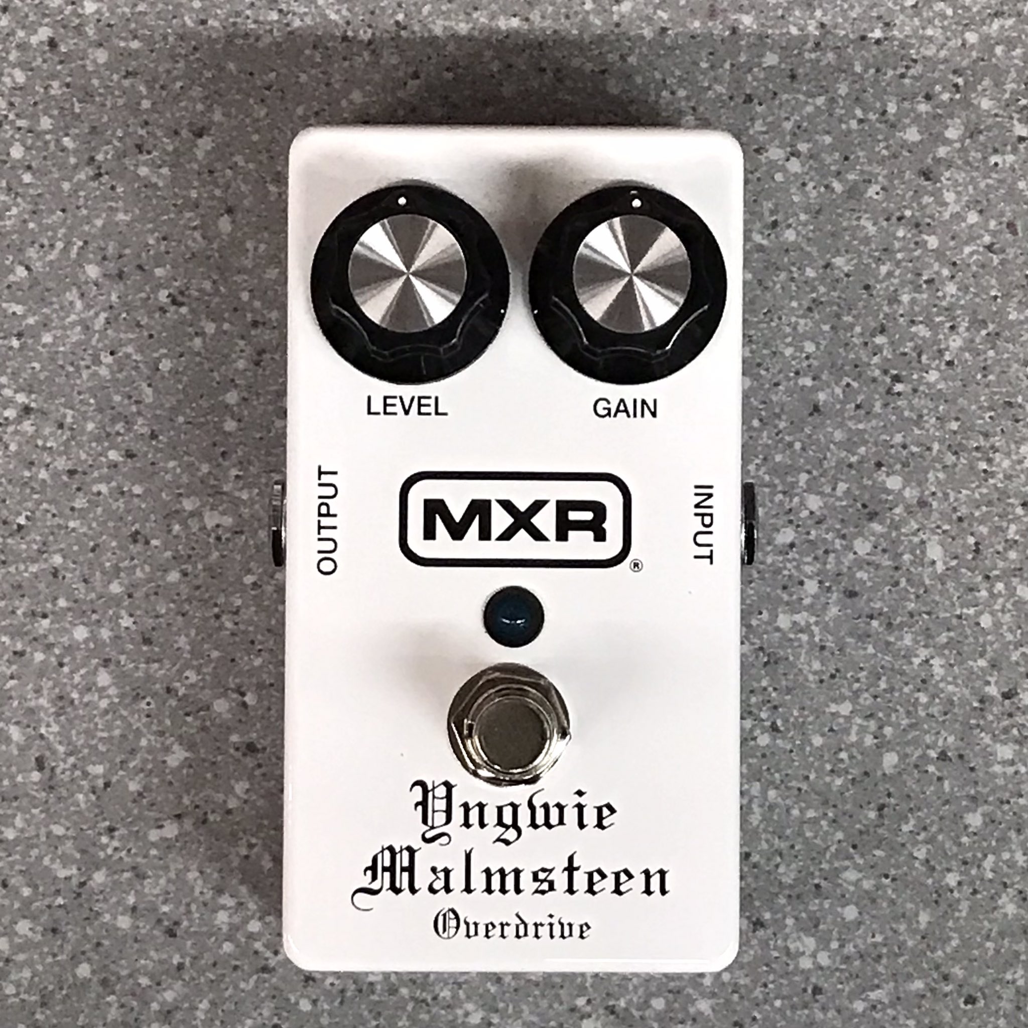 MXR YJM308W Yngwie Malmsteen White 限定カラー MXR YJM308W YNGWIE MALMSTEEN OVERDRIVE｜ミュージックランドKEY