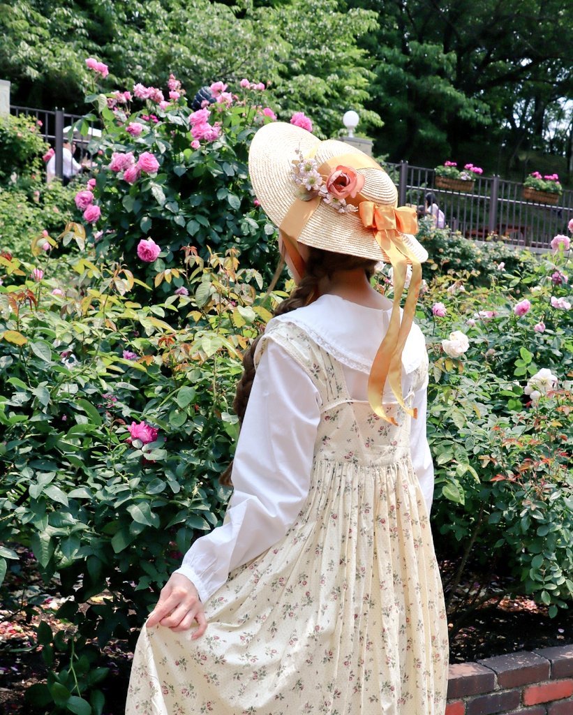 Atelier Ophelia すみれ 布花ストロー キャノティエ ドレスハット