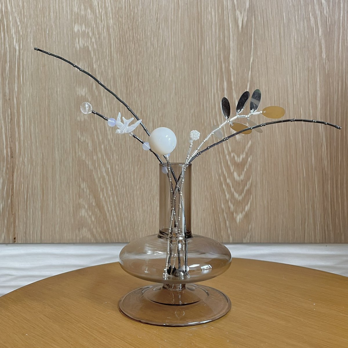 친구 화병에 비즈꽂이