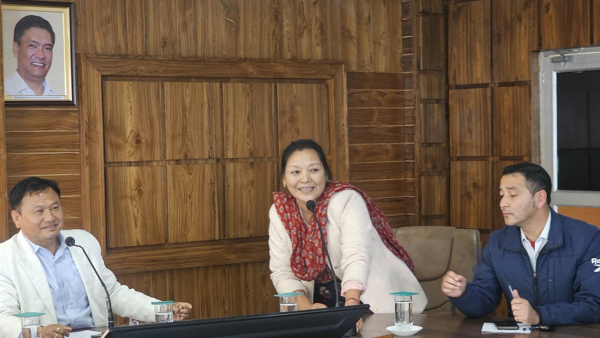 diprotawang's tweet image. Hands-On First Aid &amp;amp; BLS Training in Tawang

Under the initiative of @dctawang, Kanki Darang, Department of Tourism,Tawang in collaboration with KDS District Hospital, Tawang, a comprehensive hands-on training session on #FirstAid and #BasicLifeSupport was conducted today for…