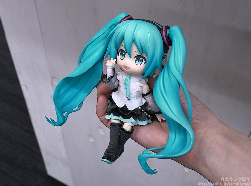 📝　新商品ブログ　📝

6月6日（金）ご予約開始♪
「ねんどろいどどーる 初音ミク NT」をご紹介
📖goodsmile.link/b4Mb9h

（今回のミクさんもかわいい・・・！）
#初音ミク #グッスマ #ねんどろいどどーる