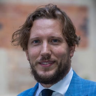 Les élus et militants qui comptent dans chaque parti 🚀

👉 Matthieu Seingier
Parti : Horizons 
Engagé pour Paris 12e
<a href="/mseingier12/">Matthieu Seingier</a>

📲 Suivez <a href="/polmedias/">Polmédias 🇨🇵</a>  🇫🇷