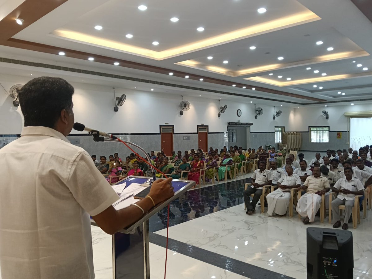 MSBalajiMSB's tweet image. மராத்திய ராணி &apos;அகில்யா பாய் ஹோல்கர்&apos; அவர்களின் 300வது பிறந்தநாள் கொண்டாட்டத்தை யொட்டி தேசம் முழுவதும் நமது பாஜக சார்பில் நிகழ்ச்சிகள் நடைபெற்று வருகிறது.

அதன்படி, @BJP4TamilNadu ஈரோடு வடக்கு மாவட்டம் சார்பில் நடைபெற்ற கருத்தரங்கில், அவரது புகழ், வாழ்க்கை வரலாறு மற்றும் சாதனைகள்…