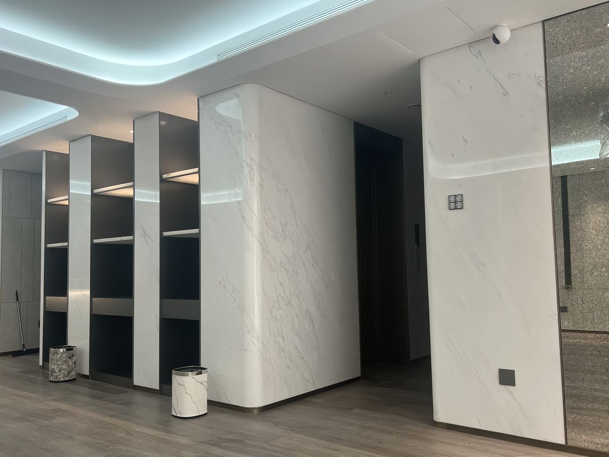 RichardXiong888's tweet image. 💎 Marble &amp;amp; Quartzite: Luxury Stones for Luxury Homes

Transform your space with the beauty of marble and quartzite—perfect for countertops, floors, and feature walls in high-end homes.

#MarbleAndQuartzite #LuxuryHomeDecor #StoneDesign #InteriorInspo #NaturalStoneBeauty