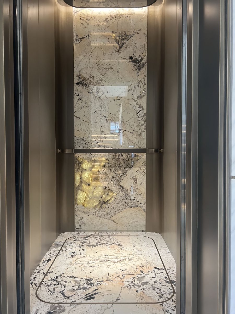 RichardXiong888's tweet image. 💎 Marble &amp;amp; Quartzite: Luxury Stones for Luxury Homes

Transform your space with the beauty of marble and quartzite—perfect for countertops, floors, and feature walls in high-end homes.

#MarbleAndQuartzite #LuxuryHomeDecor #StoneDesign #InteriorInspo #NaturalStoneBeauty