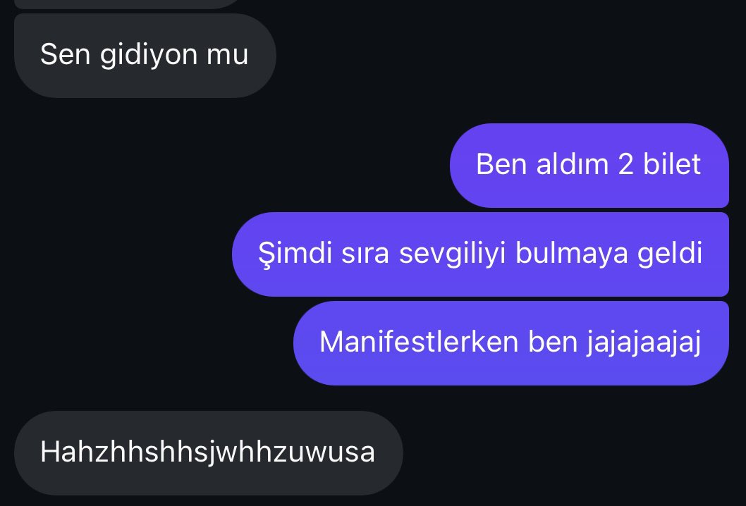 otsgehan's tweet photo. Hayat 😂 https://t.co/d55on6VzY6
