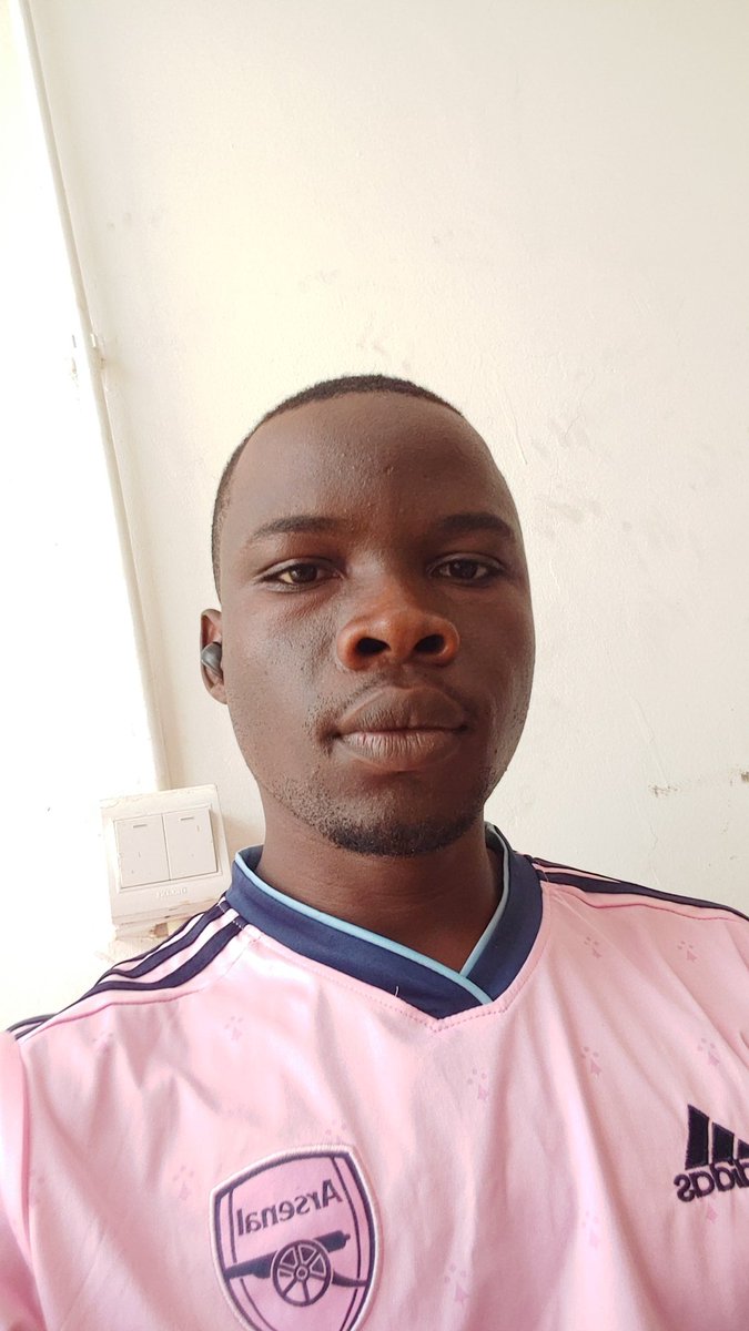 EmmanuelKi34's tweet photo. @EduardoHagn @MarioCortegana @imxxxd7 Arsenal forever https://t.co/nYDARqOntt