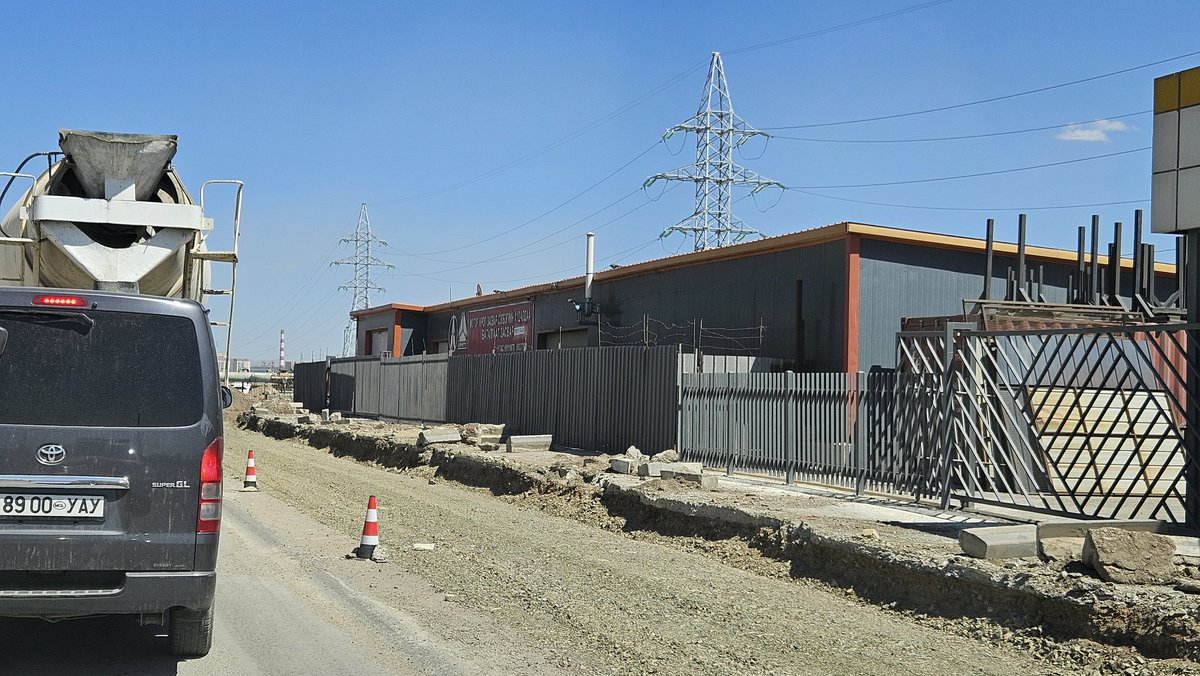 Станцын замын өргөтгөлийг хятад компани хийж байгаа юм байна