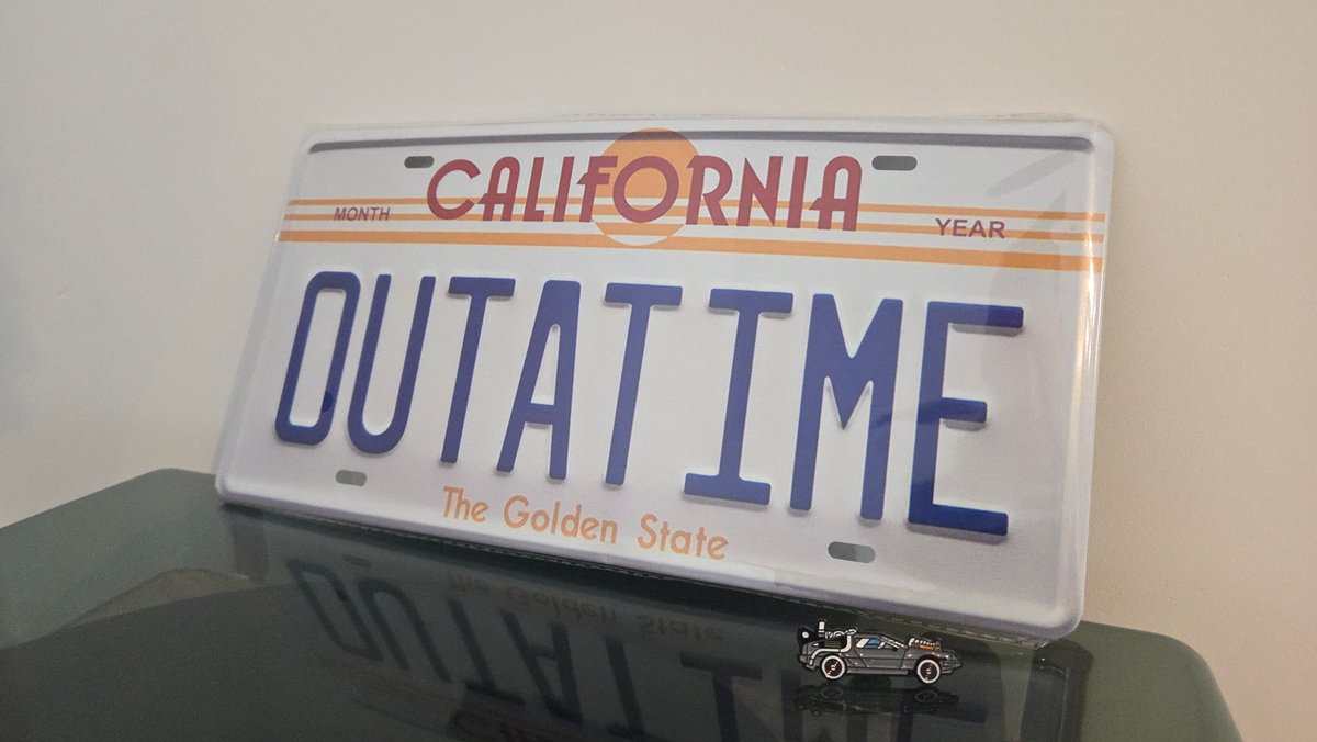 NDeWestelinck's tweet image. New addition to the Geek Room! 🤓
#BackToTheFuture #outatime
