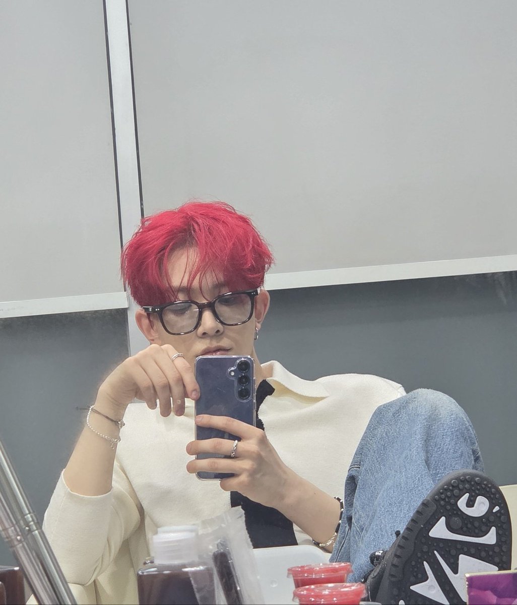 hourlylhs's tweet photo. 👋 #HEESEUNG https://t.co/BqUg0viTch