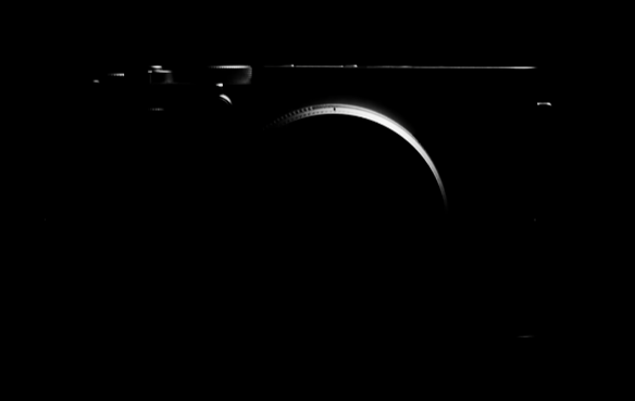 ryo721b's tweet photo. See you at X Summit on June 12th, 2025 / FUJIFILM #xsummit #xsummitshang... https://t.co/kInx3orBxY 
この公式テザーを見る限り、X-E5は左肩にダイアル付かないっぽいすねえ。ちょっと安心。前面にレバーありそうなのでX100シリーズのOVF無しみたいな外観かな？
いやあ楽しみだ。 https://t.co/cb2vWE0l1H