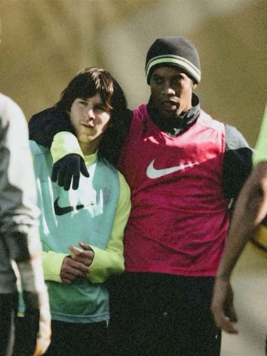 Messi x <a href="/10Ronaldinho/">Ronaldinho</a> 🔥