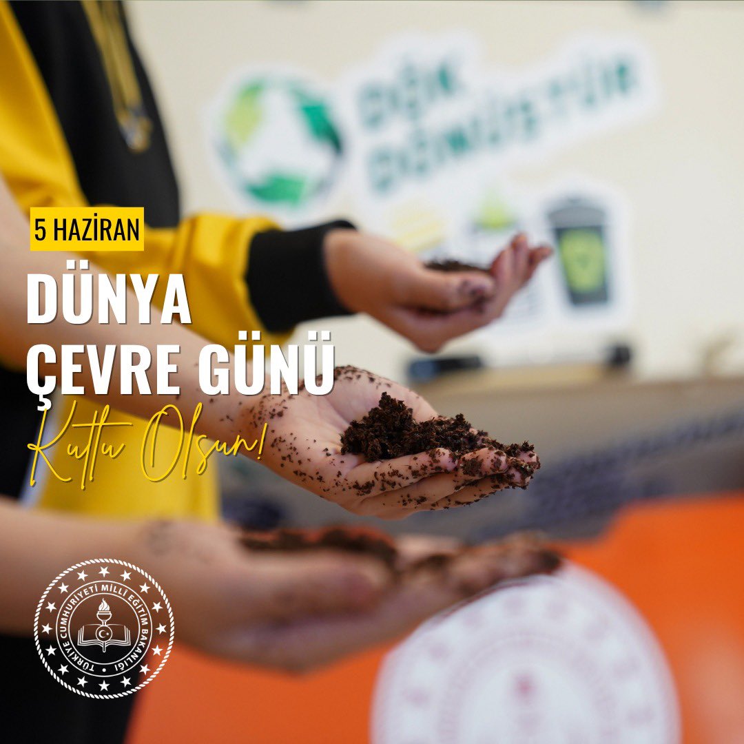 🌍Dünya Evimiz, Toprak Varlığımız, Çevre Geleceğimiz ♻️

Sevgili Öğrencilerimiz,

Her kim;
🌿 Geri dönüşüm❗
⚡Enerji tasarrufu❗
🦩Biyolojik çeşitliliğin korunması❗
👜Tüketim çılgınlığı❗
💧Su ve diğer doğal kaynakların korunması❗
🌳Daha çok ağaç, daha çok orman❗

konularına