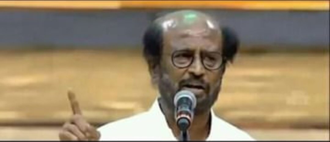 " chinmayi version better, dhee version better"

Le mani:  Paatum kedayathu oru pundayum kedayathu poda