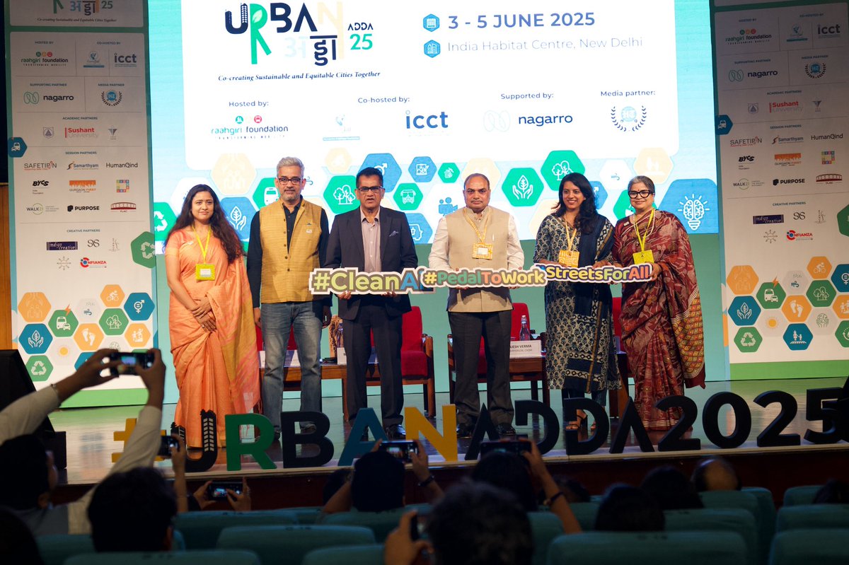amitabhk87's tweet image. Delighted to have launched joint research by @TheICCT_India &amp;amp; @iitroorkee at #UrbanAdda on #WorldEnvironmentDay. This study found that #EVs in India emit up to 38% less CO₂ than ICE. We need to accelerate our shift to #CleanMobility 

theicct.org/publication/re…
