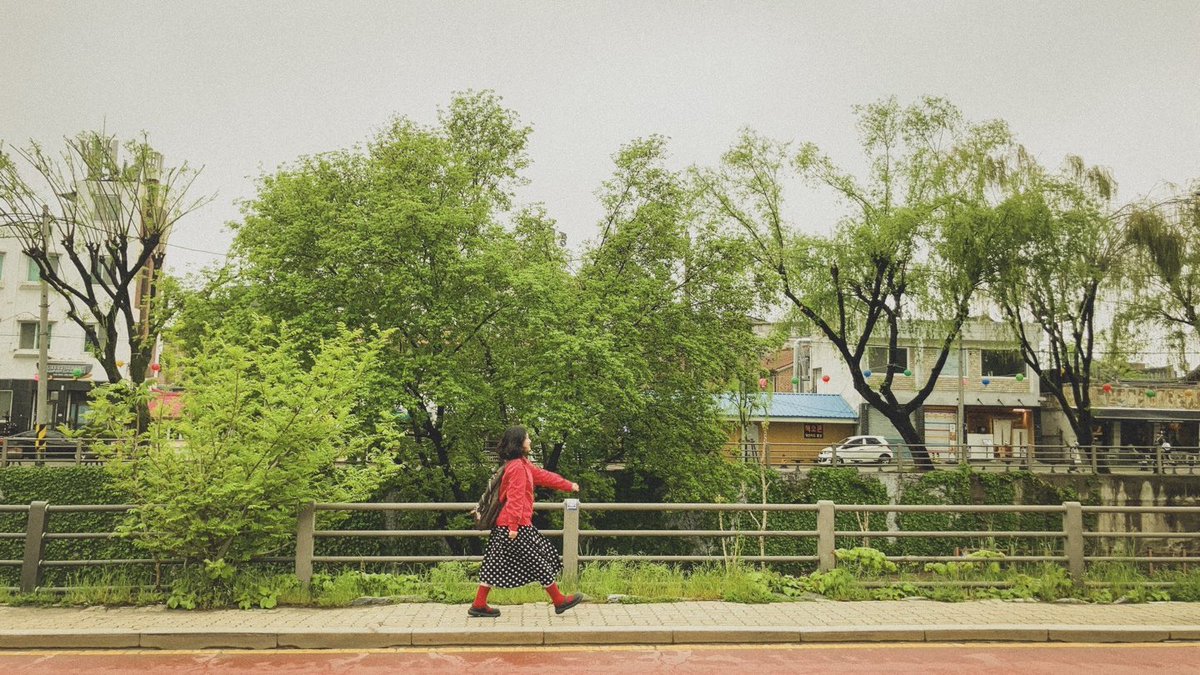 kevloveslove's tweet photo. 땡땡이의 계절이 왔어요오 - 🍒 https://t.co/Ychx2uWfXm