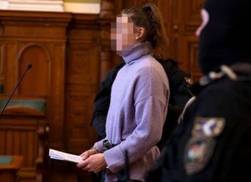 Hungerstreikerklärung von Maja 

Nachlesen:
basc.news/hungerstreiker…

#FreeMaja #FreeAllAntifas #NoExtradition #BudapestKomplex #Antifa