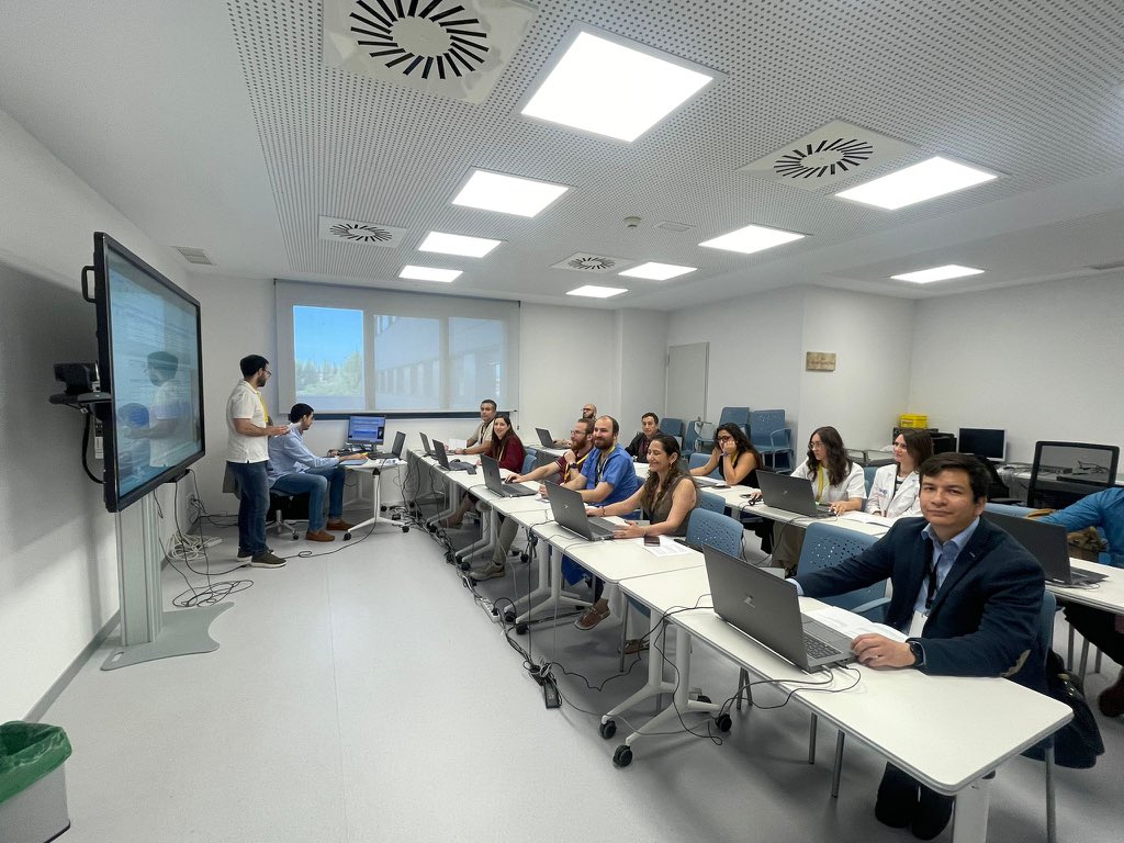 RyC Imagen Cardio (@rycimagencardio) on Twitter photo Arrancamos con la II Edición del Curso de Actualización en Inagen CV en Salamanca con los Talleres de Imagen Multimodalidad🔝💪<a href="/CardiologiaRyC/">Cardiología RyC</a> <a href="/scardiosal/">S. Cardio. Salamanca</a> <a href="/AnaGarciaMart16/">Ana García Martín</a> <a href="/MonzonisAmparo/">Amparo Martinez Monzonis</a> #CardioRyC Arrancamos con la II Edición del Curso de Actualización en Inagen CV en Salamanca con los Talleres de Imagen Multimodalidad🔝💪<a href="/CardiologiaRyC/">Cardiología RyC</a> <a href="/scardiosal/">S. Cardio. Salamanca</a> <a href="/AnaGarciaMart16/">Ana García Martín</a> <a href="/MonzonisAmparo/">Amparo Martinez Monzonis</a> #CardioRyC