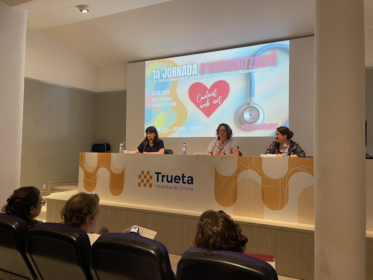 Hospital Trueta (@htrueta) on Twitter photo Avui donem el tret de sortida a la 1a Jornada d’Humanització conjunta de l’<a href="/iasgirona/">Institut d’Assistència Sanitària</a> i l’<a href="/htrueta/">Hospital Trueta</a>.
📍 Ens trobem a la sala d’actes del Trueta
🎨 Sota el lema: “Cuidant amb art”
#HumanitzArt #1JornadaHumanitzacióIASTrueta Avui donem el tret de sortida a la 1a Jornada d’Humanització conjunta de l’<a href="/iasgirona/">Institut d’Assistència Sanitària</a> i l’<a href="/htrueta/">Hospital Trueta</a>.
📍 Ens trobem a la sala d’actes del Trueta
🎨 Sota el lema: “Cuidant amb art”
#HumanitzArt #1JornadaHumanitzacióIASTrueta