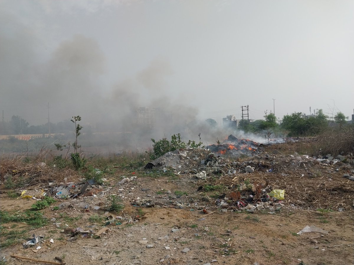 sur_minaks33162's tweet image. What used to be home of hundreds of insects, small birds, mongoose and grazing ground for cattle is now a dumping ground that is set on fire frequently 
maps.app.goo.gl/PVyep2Zye49th7…

@UPSIDA @dmgbnagar @OfficialGNIDA @CMOfficeUP @vikranttongad 
#SaveEnvironment
#healthhazard
