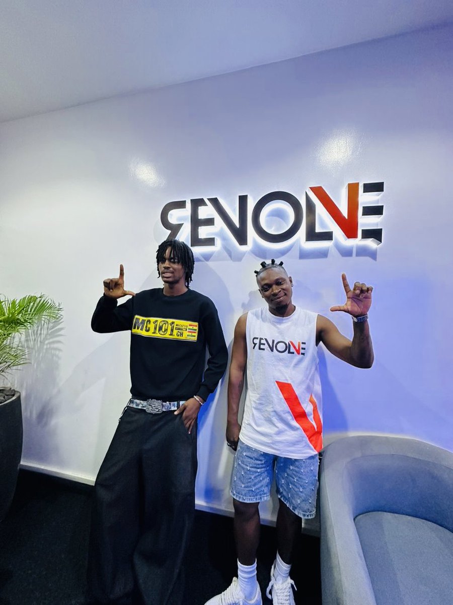 Ghanaian music star <a href="/alorgisarebel/">AlorG</a>, known for tracks like "Lifestyle," "Down I'm A Rebel," n "Chameleon," made an appearance at the Revolve Plus studios. Be sure to follow us on all social media <a href="/RevolvePlus/">RevolvePlus</a> n subscribe to our YouTube channel Revolve Plus for exclusive content.