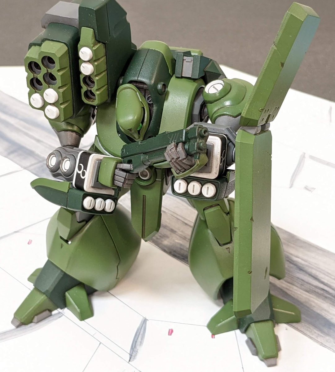 #TLに深刻な射撃ポーズ不足
うちのはこれかな～