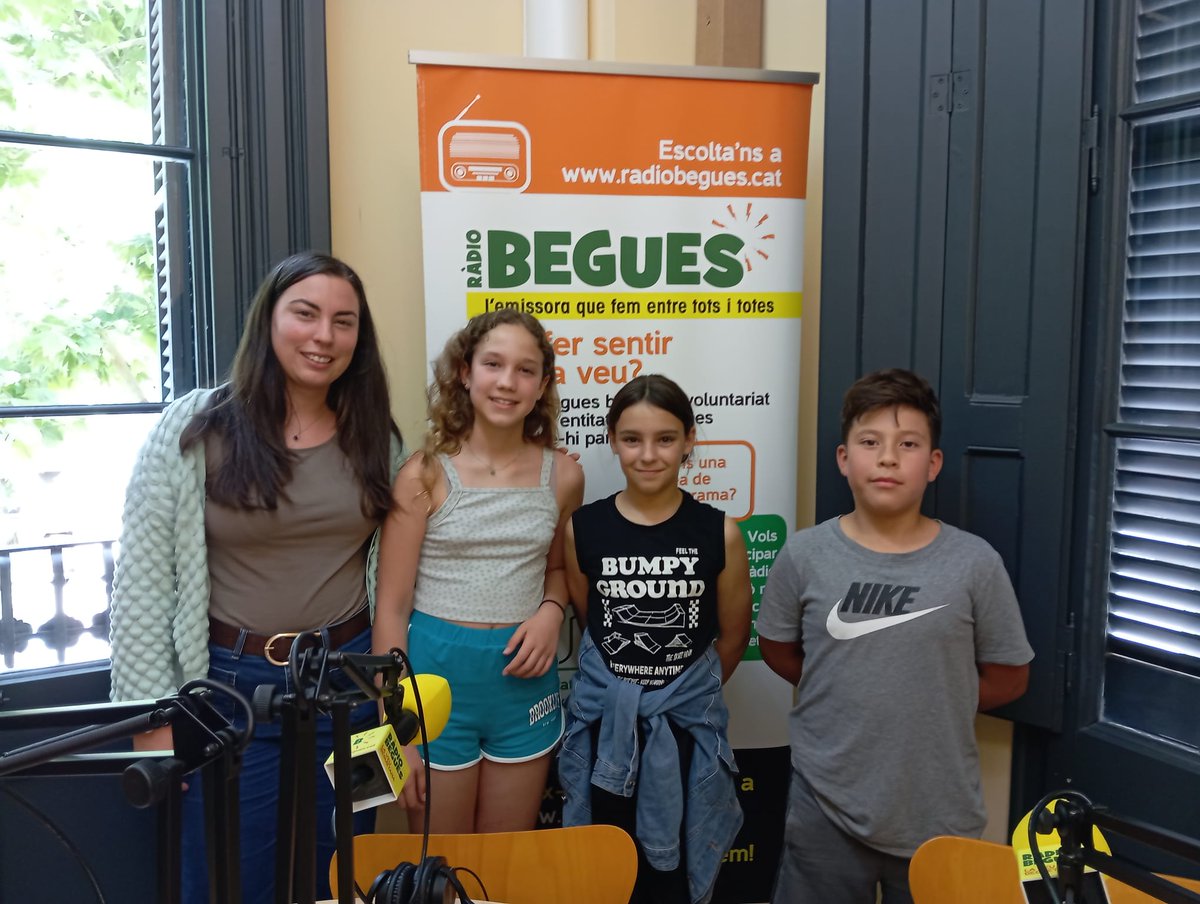 📻 Tanquem els programes especials dedicats al projecte CuEme de foment de la cultura emprenedora a l'escola amb la cooperativa HappyArt, de 5è B de l'Escola Sant Cristòfor. Moltes gràcies a l'Elsa, la Candela, el Sebas i la seva tutora, la Marisol.

🎧 ja.cat/HappyArt