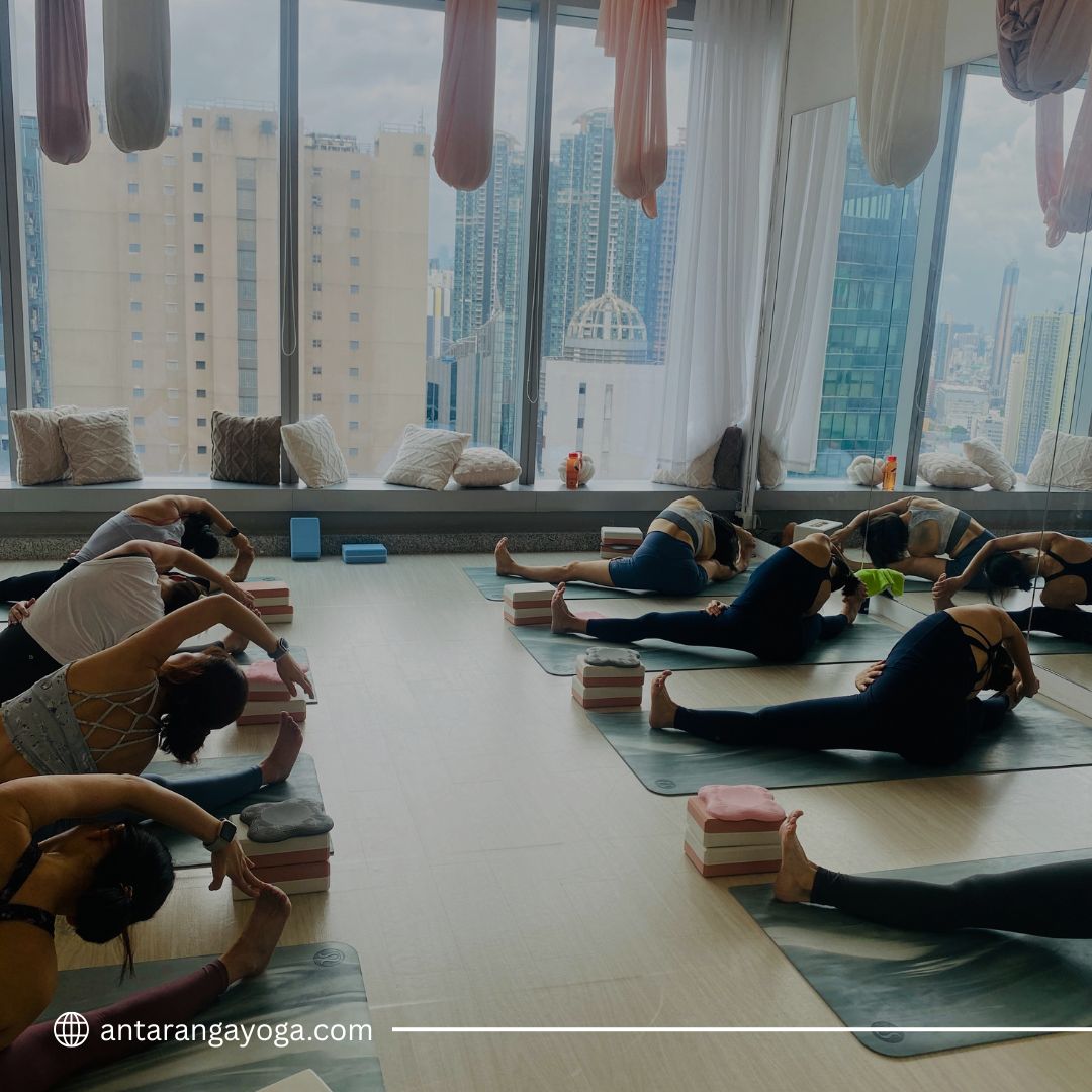 Antarangayoga's tweet photo. 🌿 Yoga isn’t about becoming someone else—it’s about coming home to yourself.

At Antarang Yoga, we guide you inward—to reconnect with your breath, your body, and your true essence. 💫

📩 Email: info@antarangayoga.com
🔗 Website: https://t.co/5DcZ1RzOag
#AntarangYoga https://t.co/gEV3W64MPP