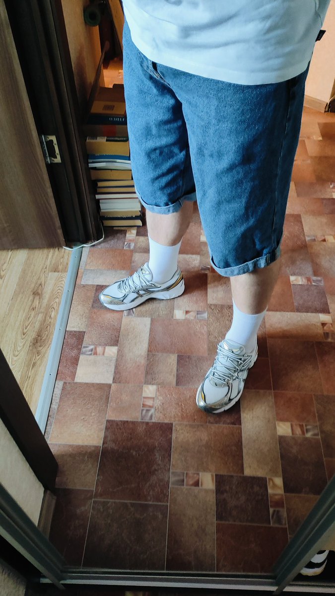 Alex72348451's tweet photo. Asics GT-2160
#sneakerfetish #asics #asicsgt2160 #runningsneakers https://t.co/kCJPfw4NjZ