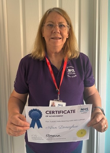 NHSLothian-Volunteering (@nhslvolunteers) on Twitter photo #Vounteer Ann from the Book Service of <a href="/LothianSjh/">SJH_Lothian</a> is celebrating 3 years of volunteering with <a href="/NHS_Lothian/">NHS Lothian</a> Thank you to Ann, for her dedication to the service and promoting the use of books in hospitals alongside volunteers Carron, Pat and Anne. #FridayInspiration #Vounteer Ann from the Book Service of <a href="/LothianSjh/">SJH_Lothian</a> is celebrating 3 years of volunteering with <a href="/NHS_Lothian/">NHS Lothian</a> Thank you to Ann, for her dedication to the service and promoting the use of books in hospitals alongside volunteers Carron, Pat and Anne. #FridayInspiration
