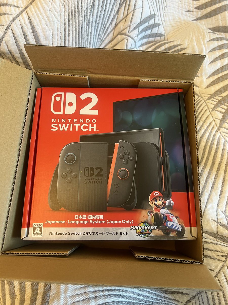 届いたけど、遊ぶ時間がない…。

初Switch(^^)