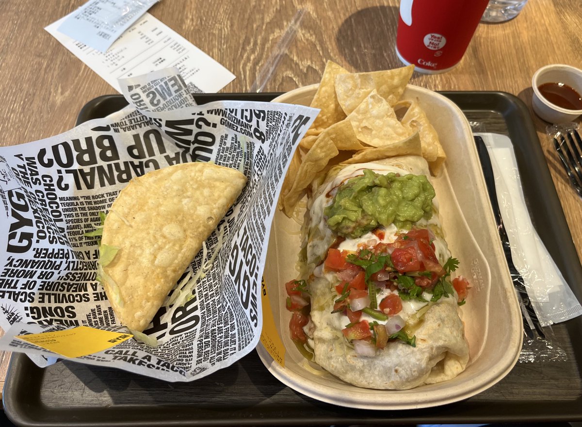 It’s getting hot. Might be my last Long Run Thursday until fall. I had to run a couple laps around Yoyogi just for some shade.