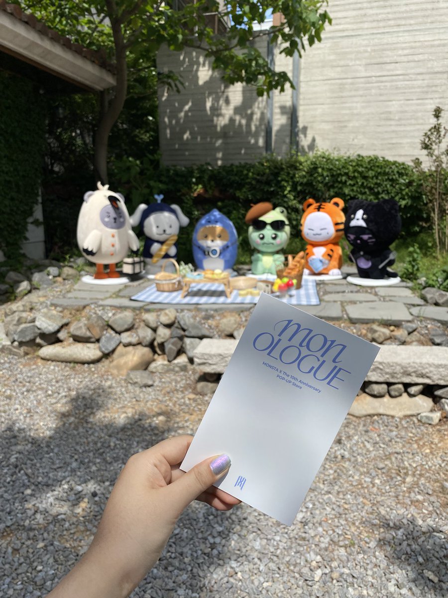 Oneuldo_bebe's tweet photo. 2주차 예매를 못해서 마침 학교 가는 날이라 12시쯤 부터 팝업 근처에서 무한 새로고침 했는데 취소표 떠서 한번 더 다녀왔어요 😍 https://t.co/09MuEw9NBt