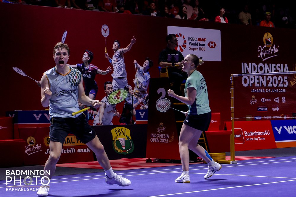 Hello quarterfinal 🔥💥
Let's bring some good badminton again tomorrow 💪🏸🇮🇩