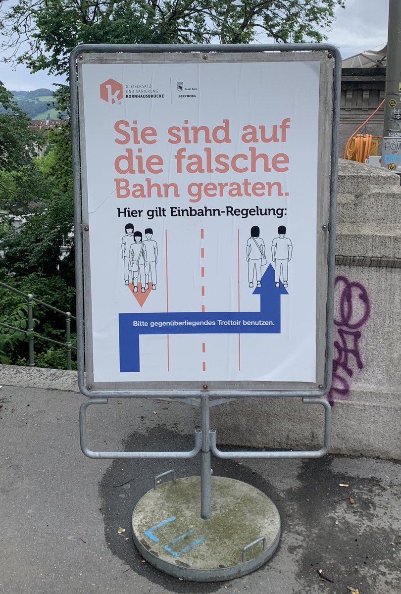 Claude Grosjean (@claude_grosjean) on Twitter photo Als „Schnellläufer“ ist Kreuzen einfacher als Überholen. Wie wär’s, wenn nun auch die <a href="/Bern_Stadt/">Stadt Bern</a> wieder auf die richtige Bahn geraten und auf diese infantilisierenden Hinweise verzichten würde? Merciviumau 🙏🏻 Als „Schnellläufer“ ist Kreuzen einfacher als Überholen. Wie wär’s, wenn nun auch die <a href="/Bern_Stadt/">Stadt Bern</a> wieder auf die richtige Bahn geraten und auf diese infantilisierenden Hinweise verzichten würde? Merciviumau 🙏🏻