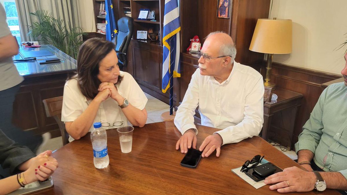 2η ημέρα στην #ΗΛΕΙΑ και το πρόγραμμα περιελάμβανε:

1. Συνάντηση με τον κ. Αντώνη Παρασκευόπουλο, πρόεδρο του Συνδέσμου Εξαγωγέων Δυτικής Ελλάδας, οπου ετέθησαν οι δυσκολίες στη χρηματοδότηση, τα νέα θέματα δασμών στο διεθνές περιβάλλον, η έλλειψη προσωπικού, θέματα υποδομών