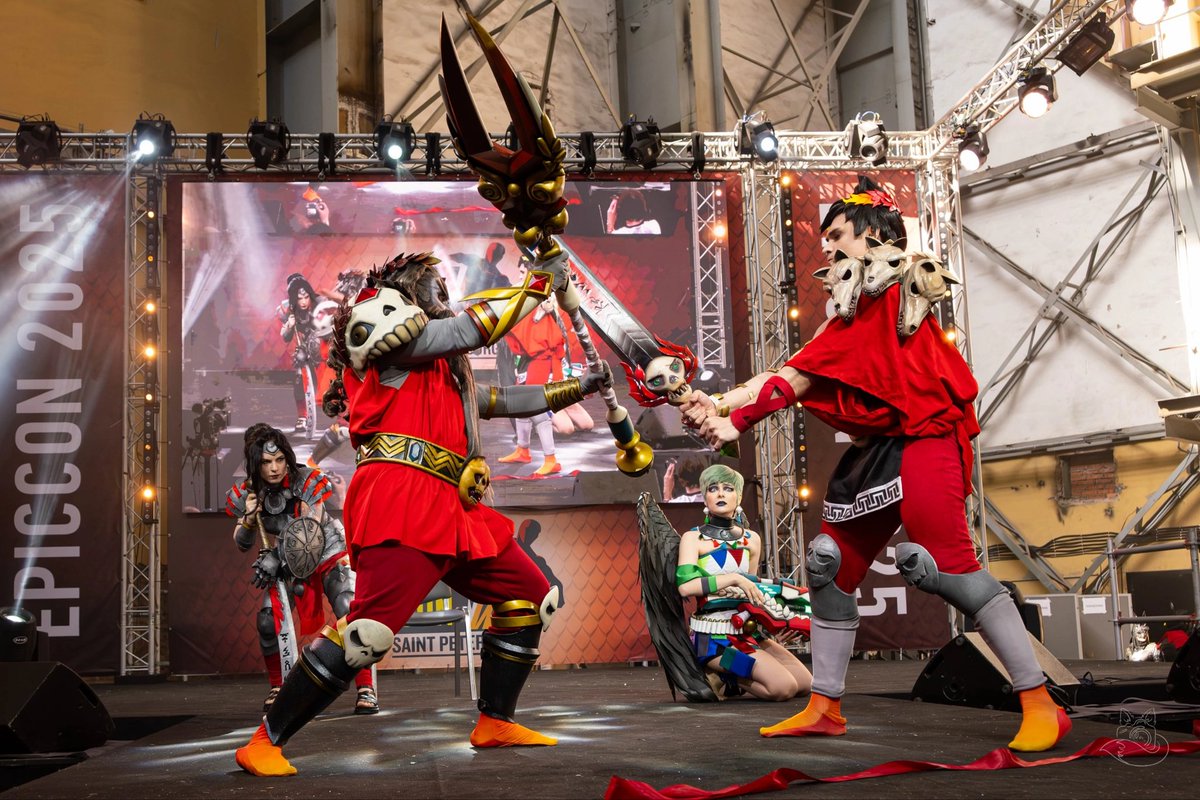 Отец с сыном подрались, испортили праздник всем.

<a href="/sem_yone/">Симонов</a> <a href="/cozshedead/">cozshedead_art</a>