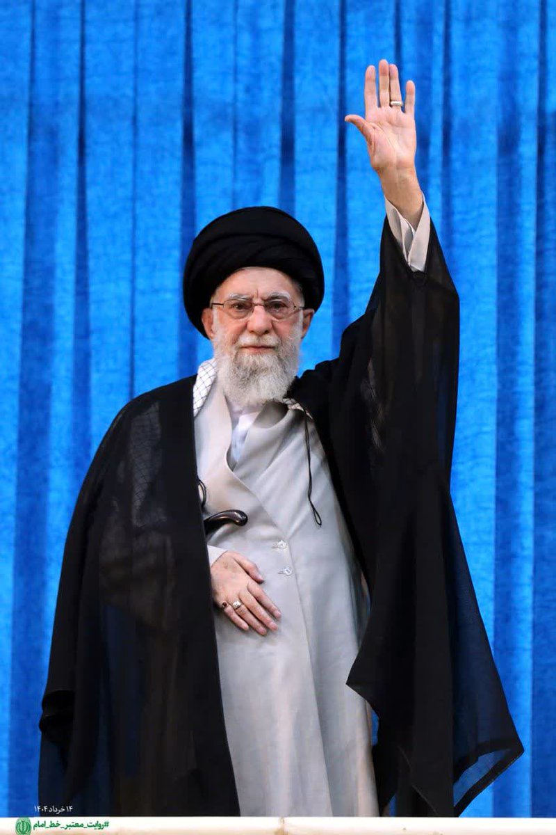 رهبر انقلاب:
  در قضیه هسته‌ای طرح آمریکا صد در صد ضد «ما می‌توانیم» است.
#لبيك_يا_خامنه_ای‌