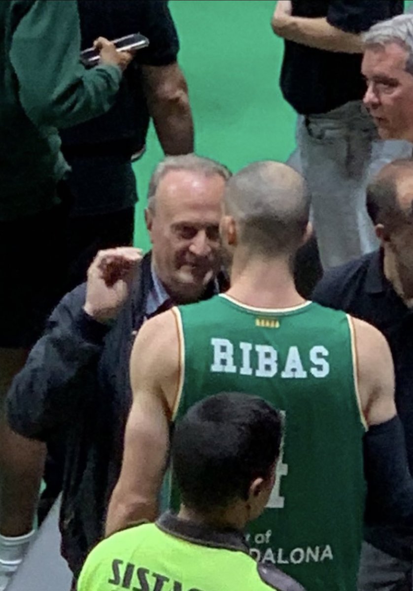 Pau se acordaba perfectamente que el primer año senior jugó en el equipo vinculado para mejorar en defensa. Volvió al Joventut y continuó su mejoría. El las semifinales de la Copa de Vitoria jugó de titular defendiendo a Bullock del Real Madrid.