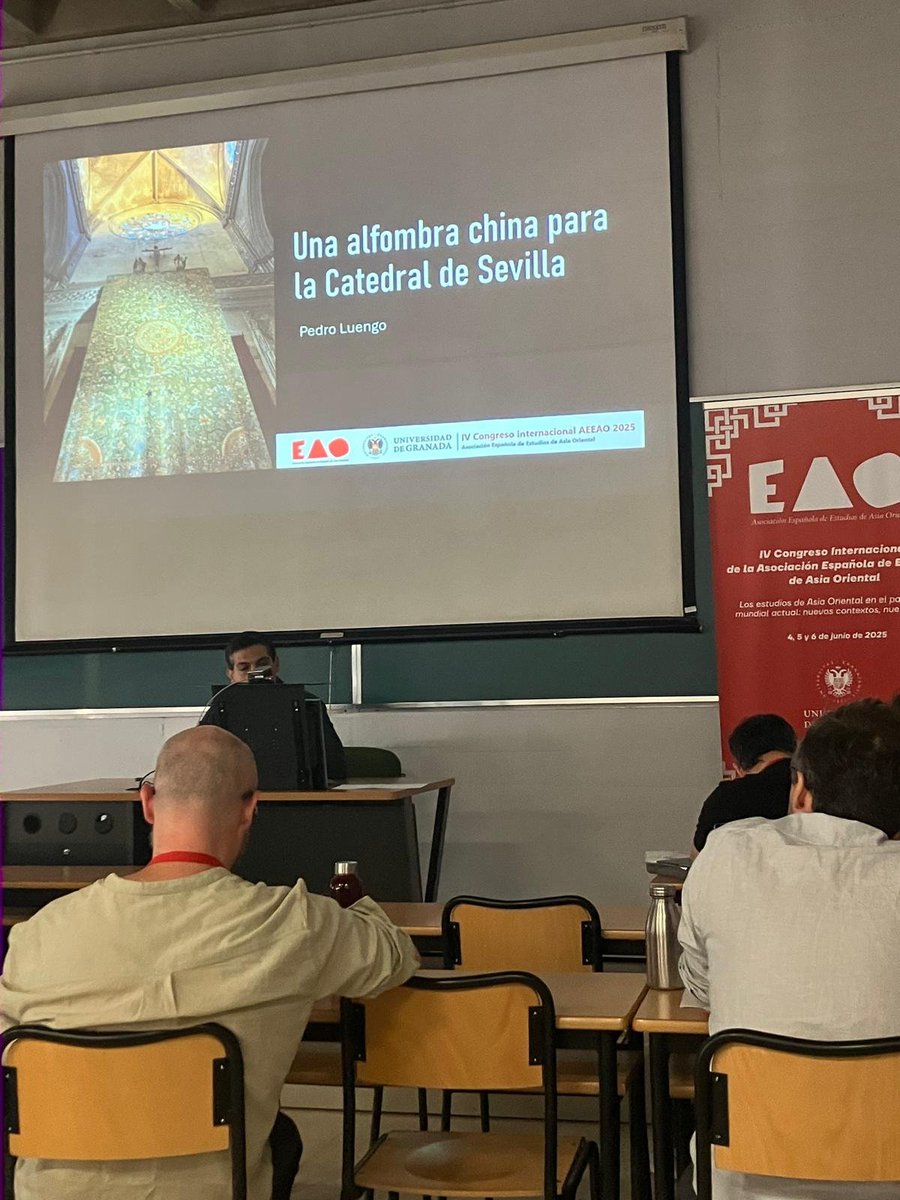 AEEAO (@esasiaoriental) on Twitter photo Panel 2, comunicación 3: El doctor Pedro Manuel Luengo Gutiérrez <a href="/cojoidea/">Pedro Luengo 龙彼得</a> presenta:
🖼️ “Una alfombra china para la Catedral de Sevilla”
🕤 9:30 h
📍 Aula 3
🎙️ ¡No te pierdas esta ponencia!
<a href="/CatedraldeSev/">Catedral de Sevilla Oficial</a> Panel 2, comunicación 3: El doctor Pedro Manuel Luengo Gutiérrez <a href="/cojoidea/">Pedro Luengo 龙彼得</a> presenta:
🖼️ “Una alfombra china para la Catedral de Sevilla”
🕤 9:30 h
📍 Aula 3
🎙️ ¡No te pierdas esta ponencia!
<a href="/CatedraldeSev/">Catedral de Sevilla Oficial</a>