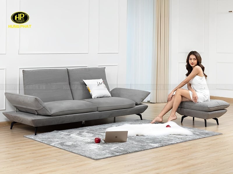 hungphatsaigon's tweet photo. Sofa văng thuyền H-197, phong cách tối giản, tựa lưng cong mềm mại như hình chiếc thuyền. Bọc da simili Hàn Quốc sang trọng, khung gỗ dầu tự nhiên chắc chắn, bền bỉ. Khám phá tại Hưng Phát Sài Gòn để nâng tầm không gian sống. #hpsg #sofavang #sofavangthuyen https://t.co/gGrNfxmAU2