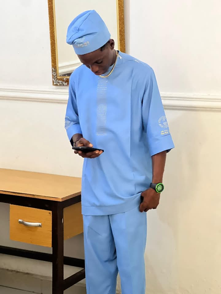 HAliakor's tweet photo. Happy Birthday Prayer to My Dear Cousin Ebuka Boniface Ifeanyi 

Happy birthday, my dear cousin; my father's only sister's first son. Today, I thank God for the beautiful gift of your life. You are more than just family to me; you are a brother, a friend, and a blessing. https://t.co/pW7Vl2qOPG