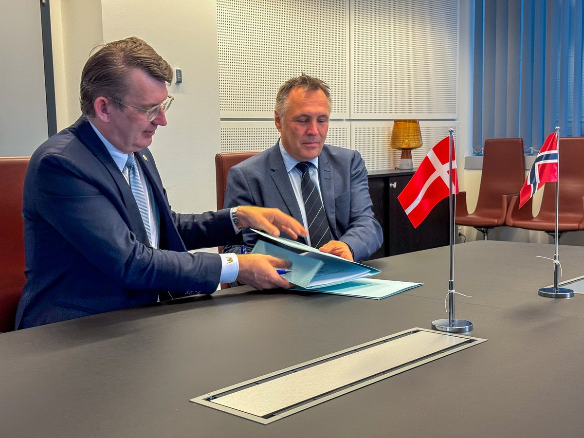 Norway and Denmark further strengthen defence cooperation 🇩🇰 🤝

At today’s defence ministerial in Brussels, the two countries signed a new agreement to deepen collaboration on training, personnel, and operations.

´There is a need for a rapid and even more effective