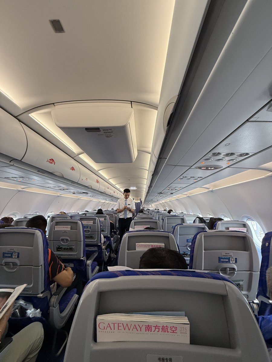 中国人観光客が乗ってくるやつと一緒の飛行機で日本行きます
技適なしスマホ持ってるやつしかおらん