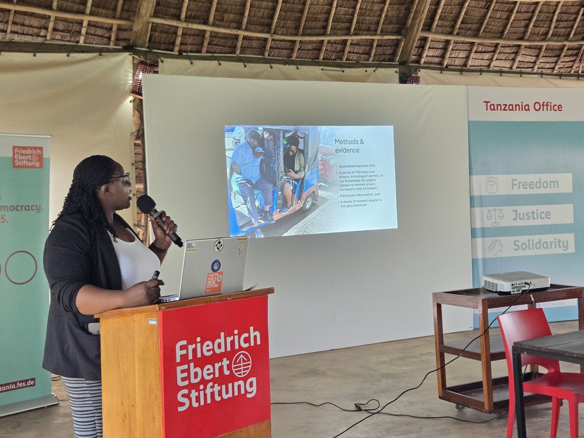 🚨#HappeningNow: Report launch by <a href="/FESTanzania/">Friedrich-Ebert-Stiftung Tanzania</a> &amp; <a href="/cotwu/">COTWU TANZANIA</a> on Dar es Salaam’s #bodaboda sector highlighting critical issues: precarious livelihoods, gender-based violence, &amp; regulatory gaps.