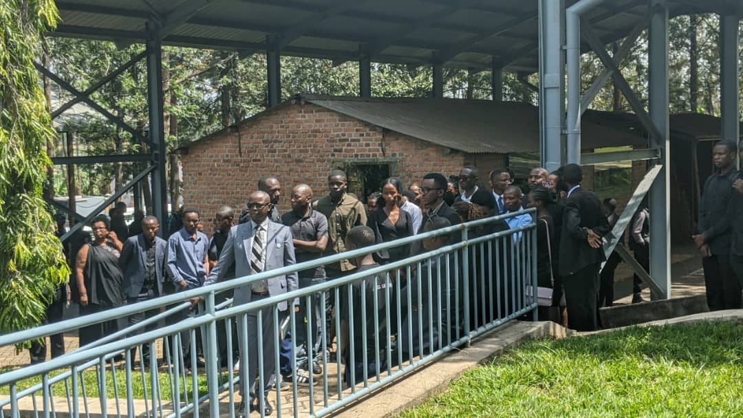 All staff members of the University of Gitwe visited the Ntarama Genocide Memorial Centre to pay tribute to the victims of the 1994 genocide against the Tutsi. This visit was a meaningful experience.