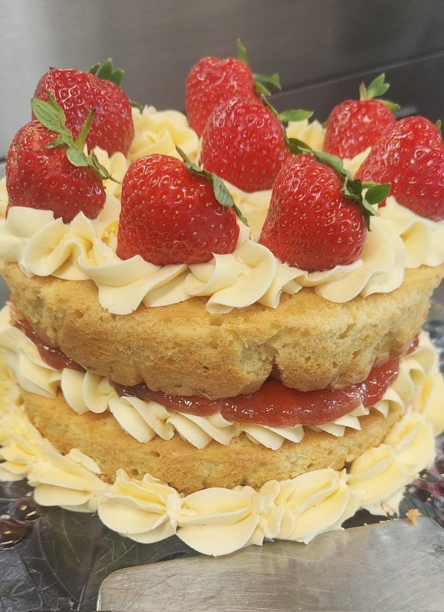 The Green Kitchen tweet media