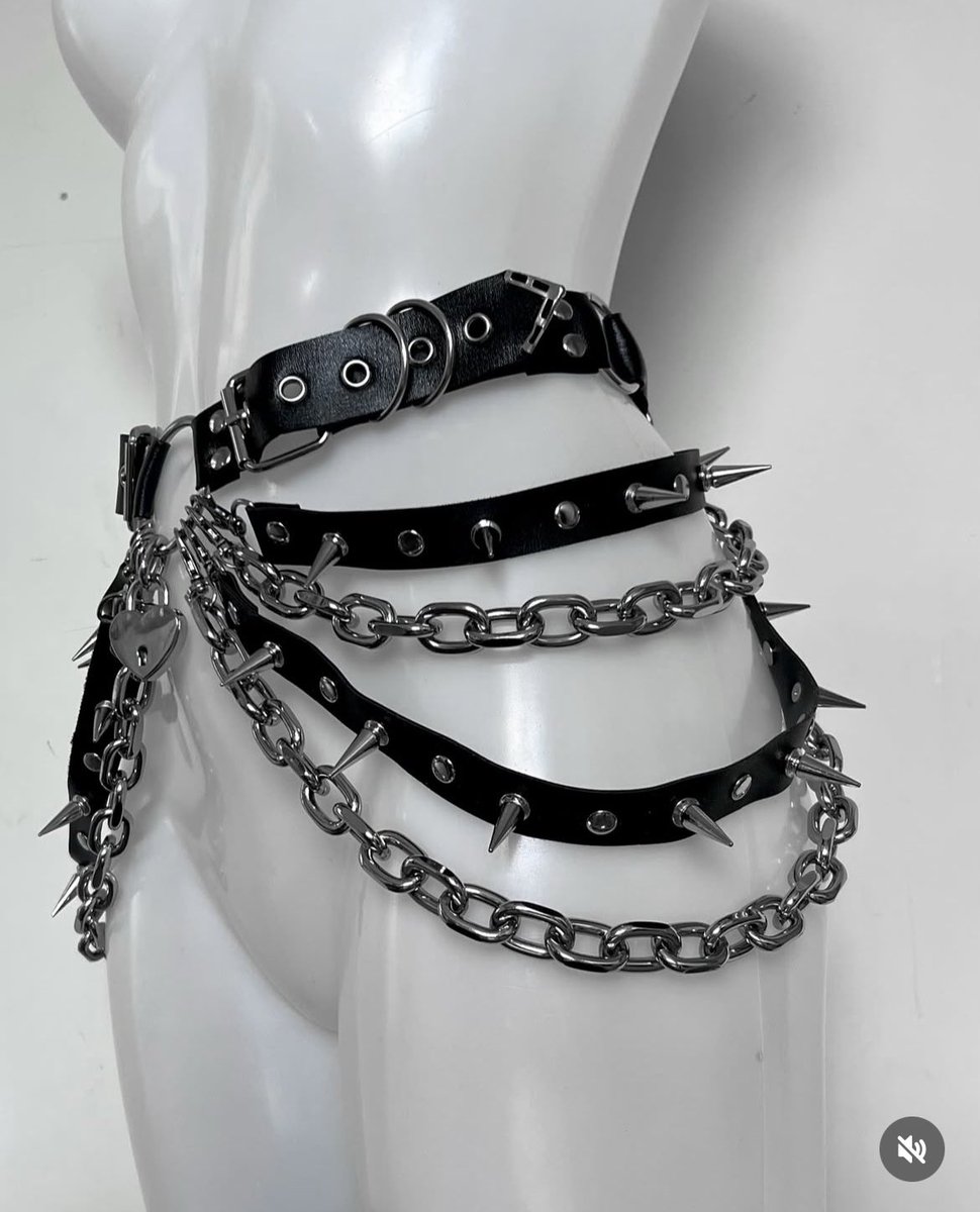In love with LYRA! The new Lyra belt from LORNA JANE HARNESSES on Charmskool Shop has got our pulses racing thinking of all the things it’ll look good with….🥵