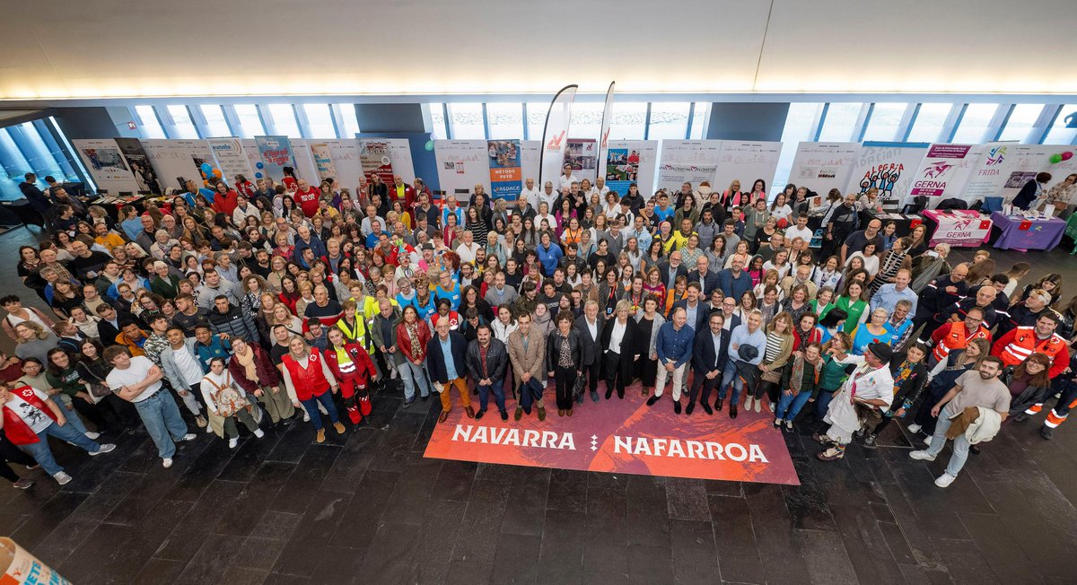 ▶️ <a href="/gob_na/">Gobierno de Navarra</a> -k pertsona edo erakunde nabarmenen lana aitortu nahi du, haien dedikazioagatik, adibide sozialagatik edo interesik gabeko lan komunitarioaren eremuan duten garrantziagatik